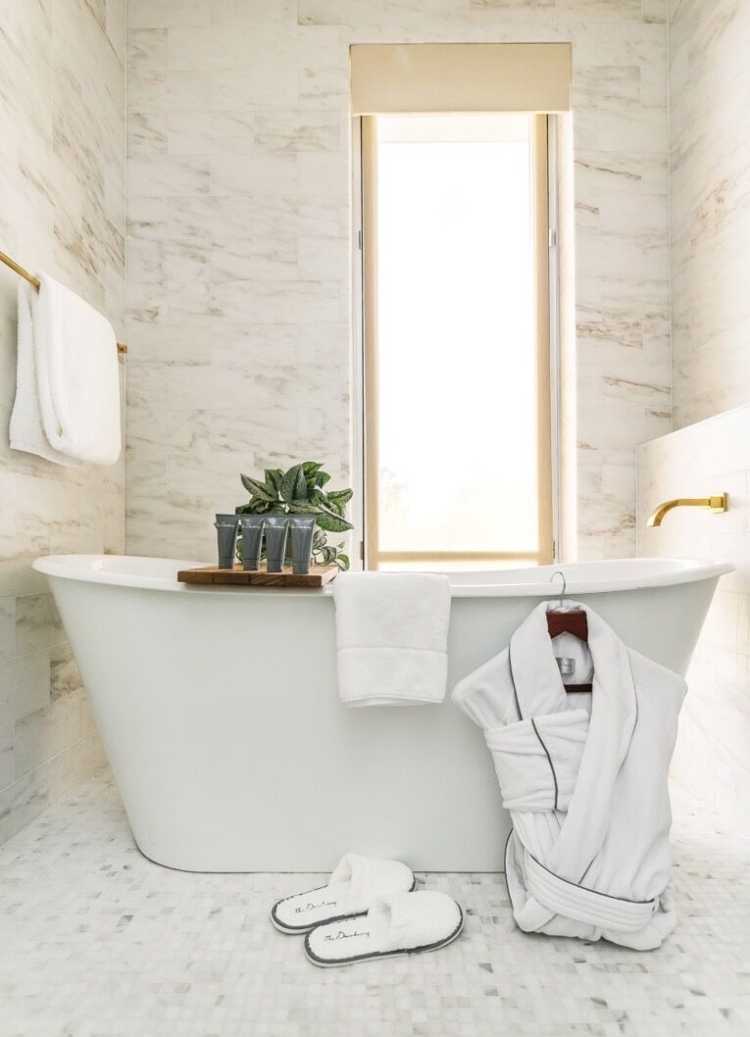 the Dewberry Hotel bathroom