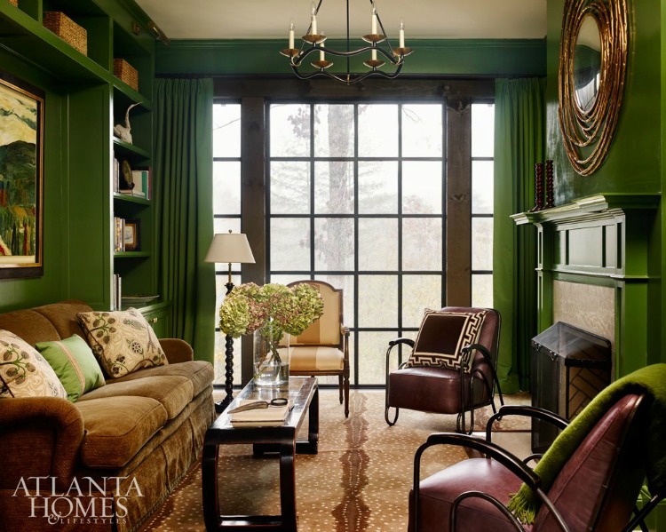 Blue Ridge Mountain living room Blue Ridge Mountains House.Architect D. Stanley Dixon | Interiors: Heather Dewberry | Source: Atlanta Homes & Lifestyles Photography: Emily Followill