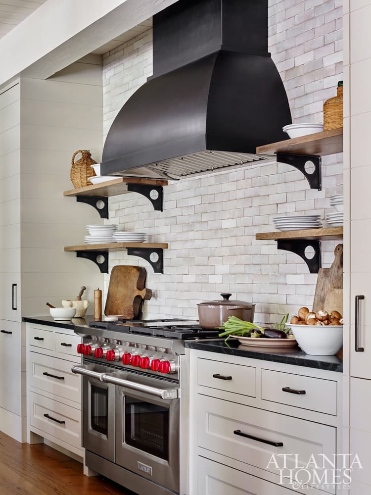 Lake Keowee kitchen | So, sure, houses are made for all seasons, but this fabulous Lake Keowee Cottage, designed by Architect Timothy S. Adams and Westbrook Interiors in this month's Atlanta Homes & Lifestyles,  just feels like fall to us. 