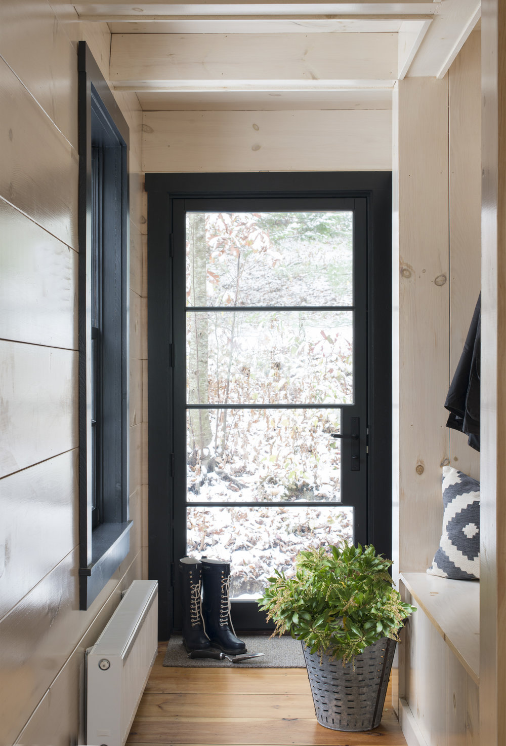 We are constantly in awe of huge talents like photographer Jane Beiles who captures the true spirit of a home, bringing the world to life in a way that is positively mesmerizing -Design by LAMAS