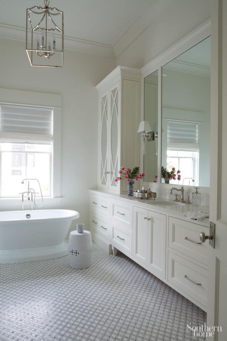 Palmetto Bluff bathroom of Tina of The Enchanted Home