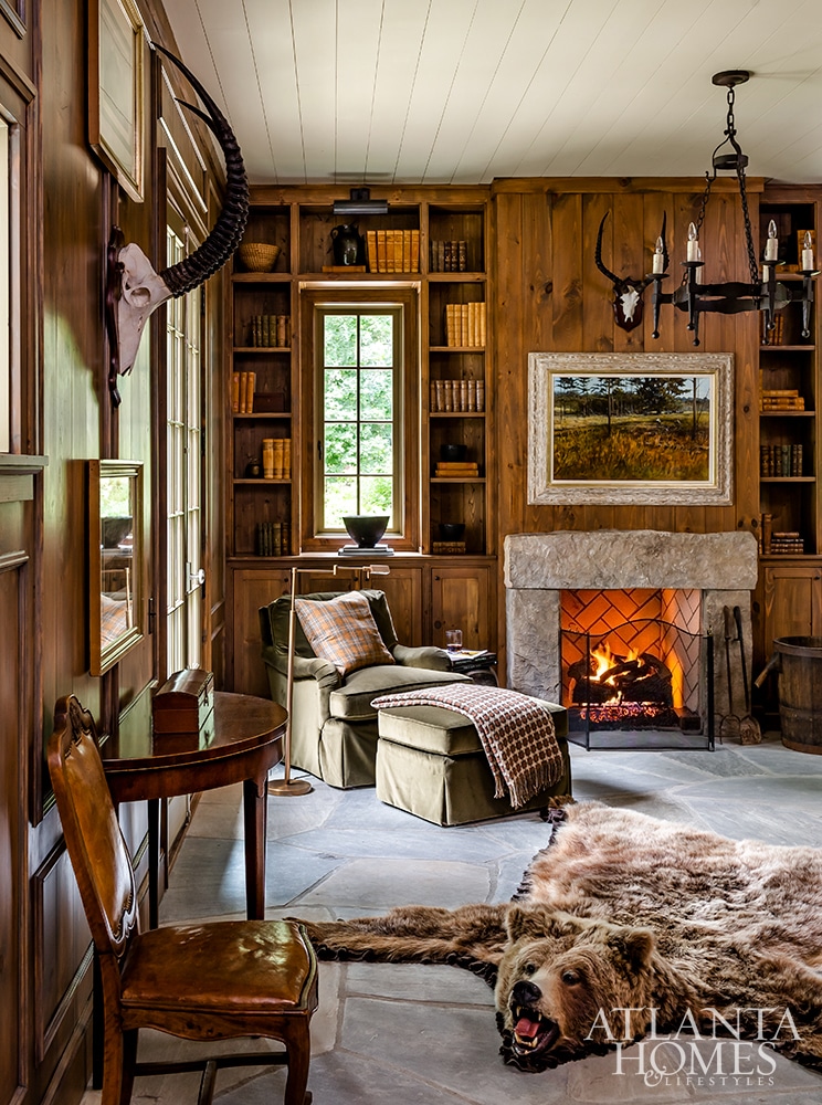 Cashiers house Stan Dixon Architect | Betty Burgess interiors design family room