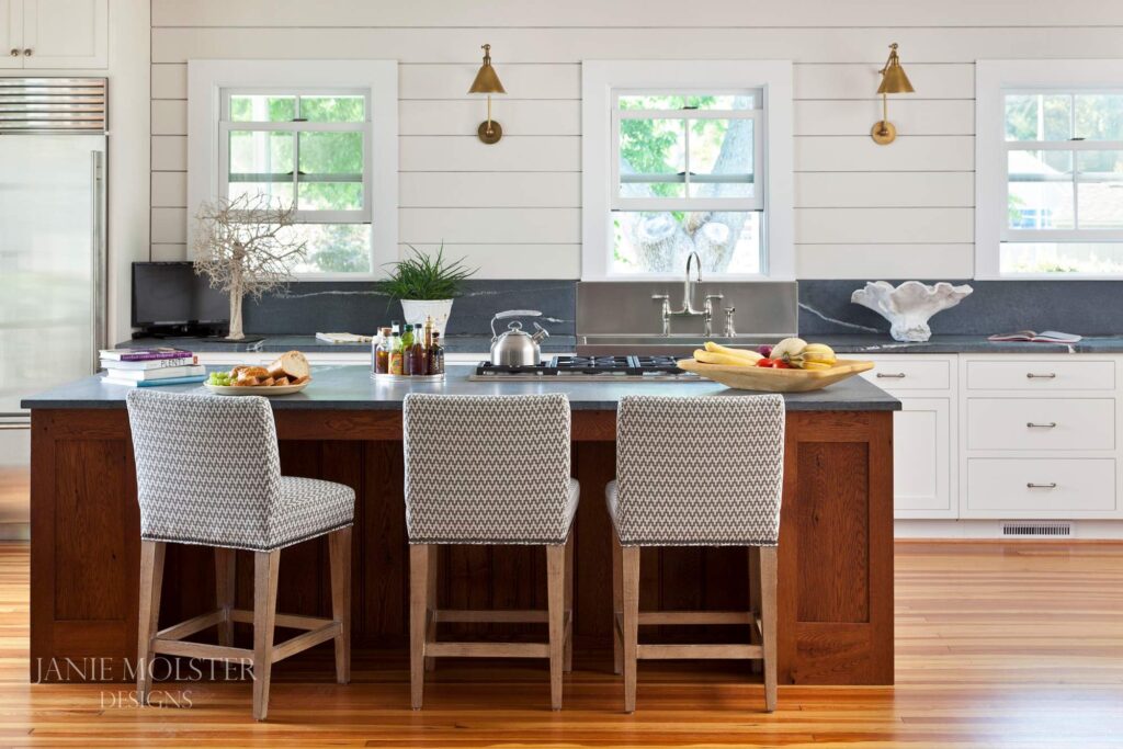 Janie Molster Fishing Bay kitchen. --So this stunning Fishing Bay house designed by Janie Molster (and Gordon Gregory Photography) seemed like a pretty fitting house to tour today. It's the perfect place to spend weekends for fishing right outside the door--and an equally fabulous place to curl up with a good book or get a little work done if you suddenly find yourself home alone during a grand fishing expedition. 