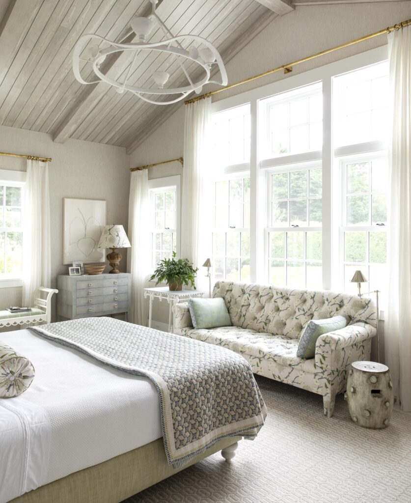 Markham Roberts Notes on Decorating bedroom
