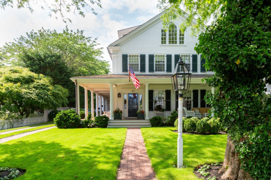 Patrick Ahearn Architect white clapboard house