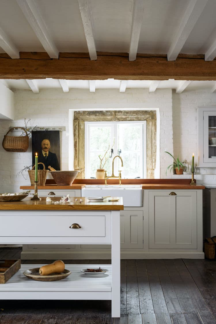 Kitchens Rich in History & Our Holiday Gift Guide