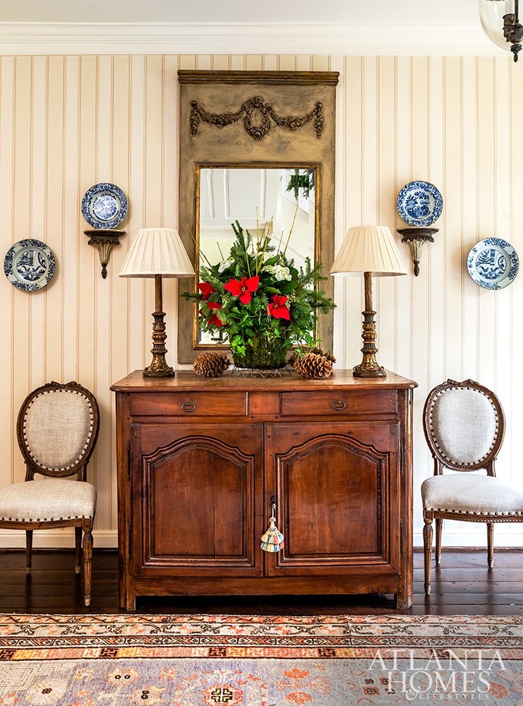 Beth Erin Designed Buckhead home entry -Beth Erin Designed Buckhead home curb appeal white brickAtlanta Homes & Lifestyles Beth Ervin Interior Design Norman Askins Architect Jeff Herr Photography Jonathan Bussell Landscape Design The halls are decked and the garland is hung in this gorgeous Beth Ervin stunning home perfect for entertaining. Take a peek!