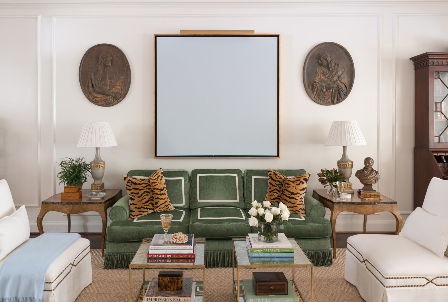 Anne Wagoner's Designs: The Perfect Mix of Traditional and Modern Flair!