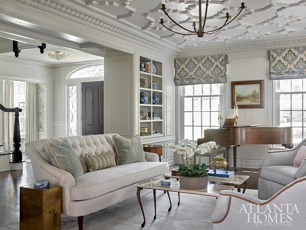 1920's historic renovation in Brookhaven living room