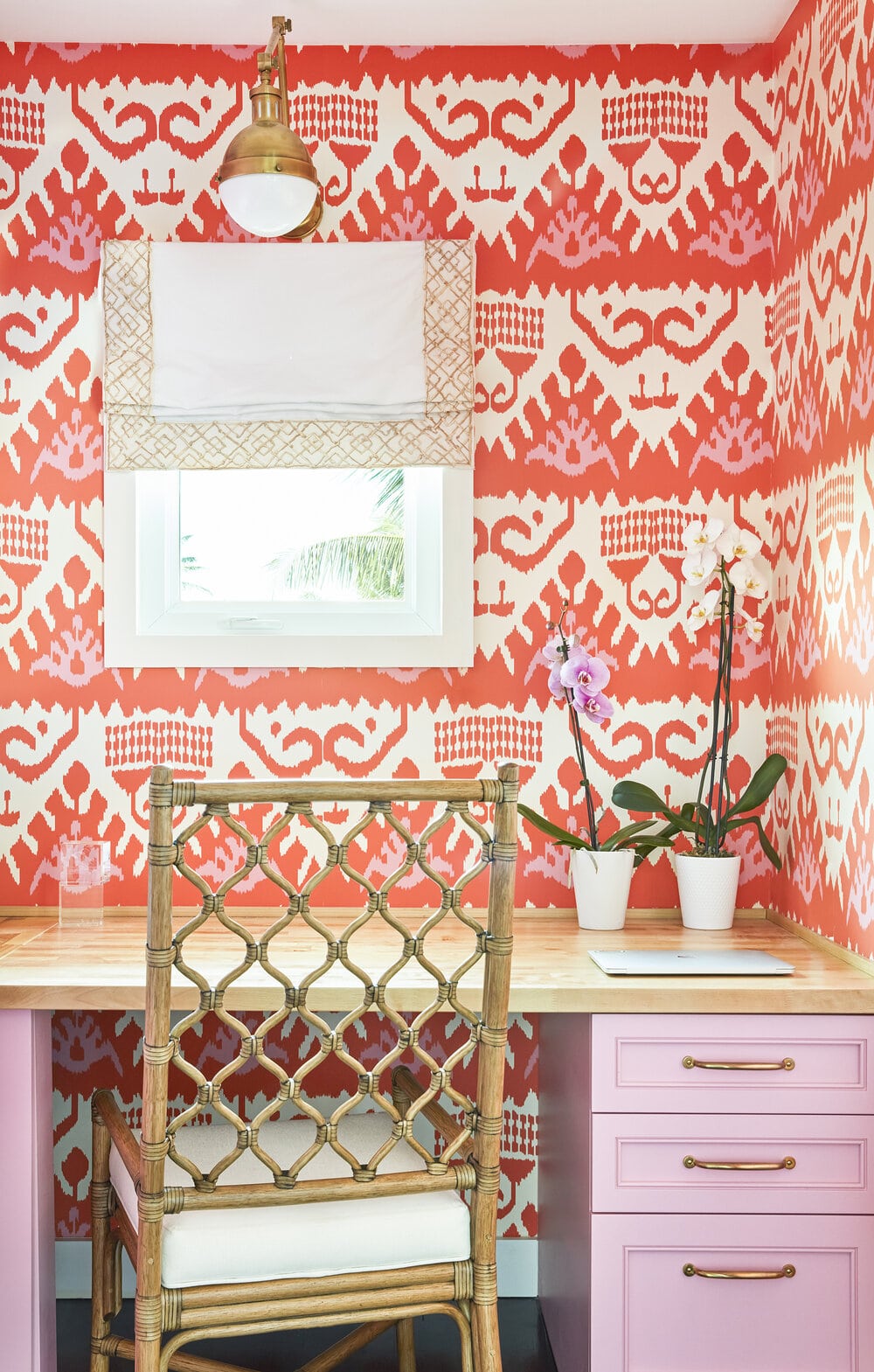 Kara Miller interiors wallpaper above desk area