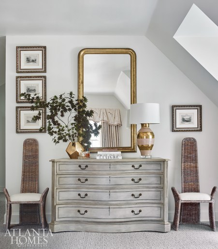 Brookwood Hills shingled house bedroom