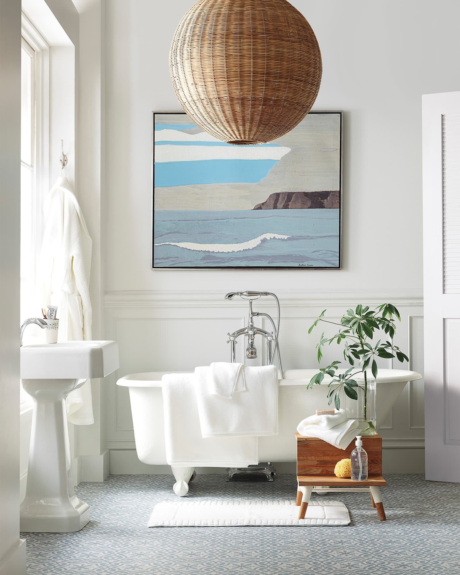 Aerin Lauder ‘s Hamptons Home Tour & More