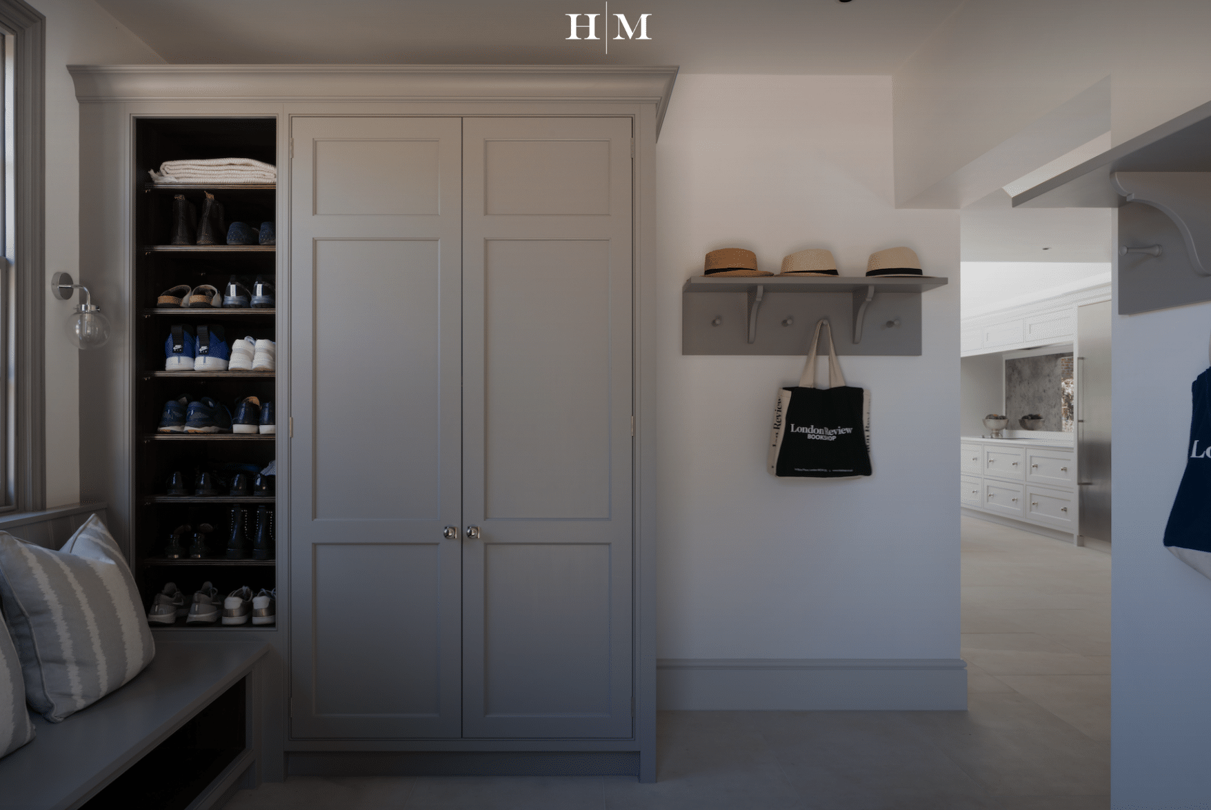 Humphrey Munson bespoke cabinet organization