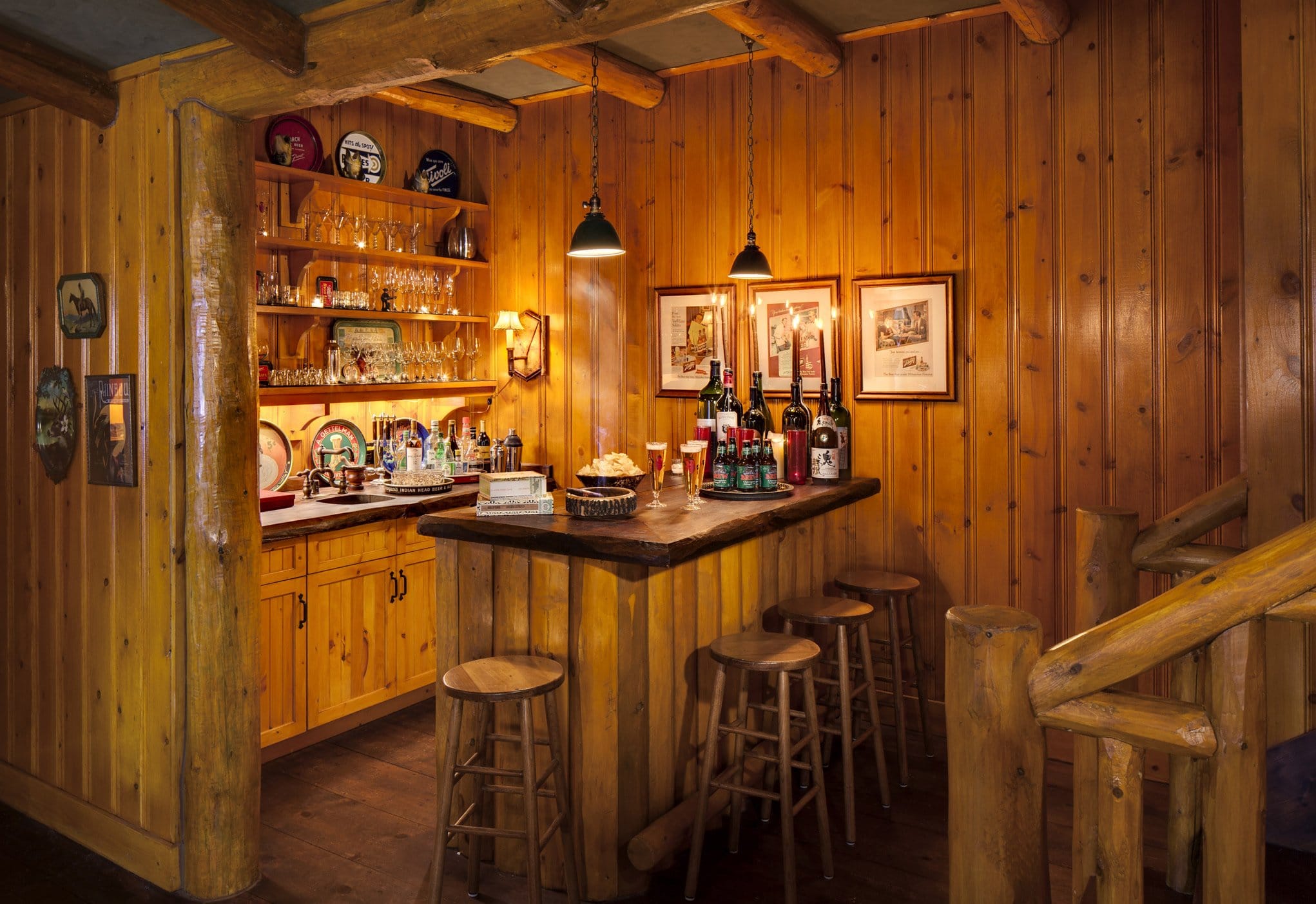Wade Weissmann Design cabin bar | Photography: David Bader 