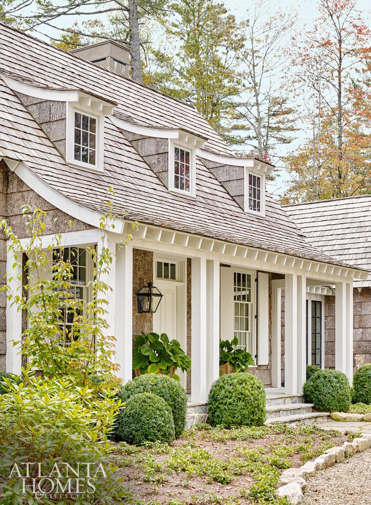 Source: Atlanta Homes & Lifestyles |Atlanta architect D. Stanley Dixon and interior designer Heather Dewberry | Photography: Emily Followill Mountain House