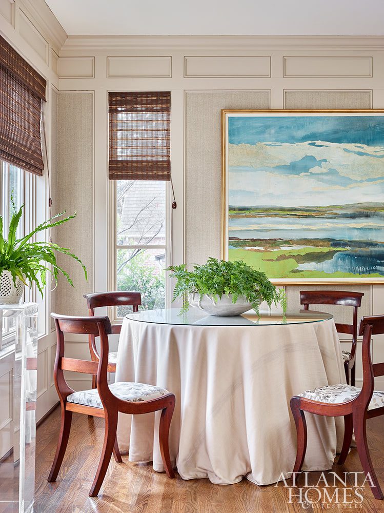 Caroline Willis designed Atlanta Home | Emily Followill Photography | Eleanor Roper Stylist | Source: Atlanta Homes & Lifestyles