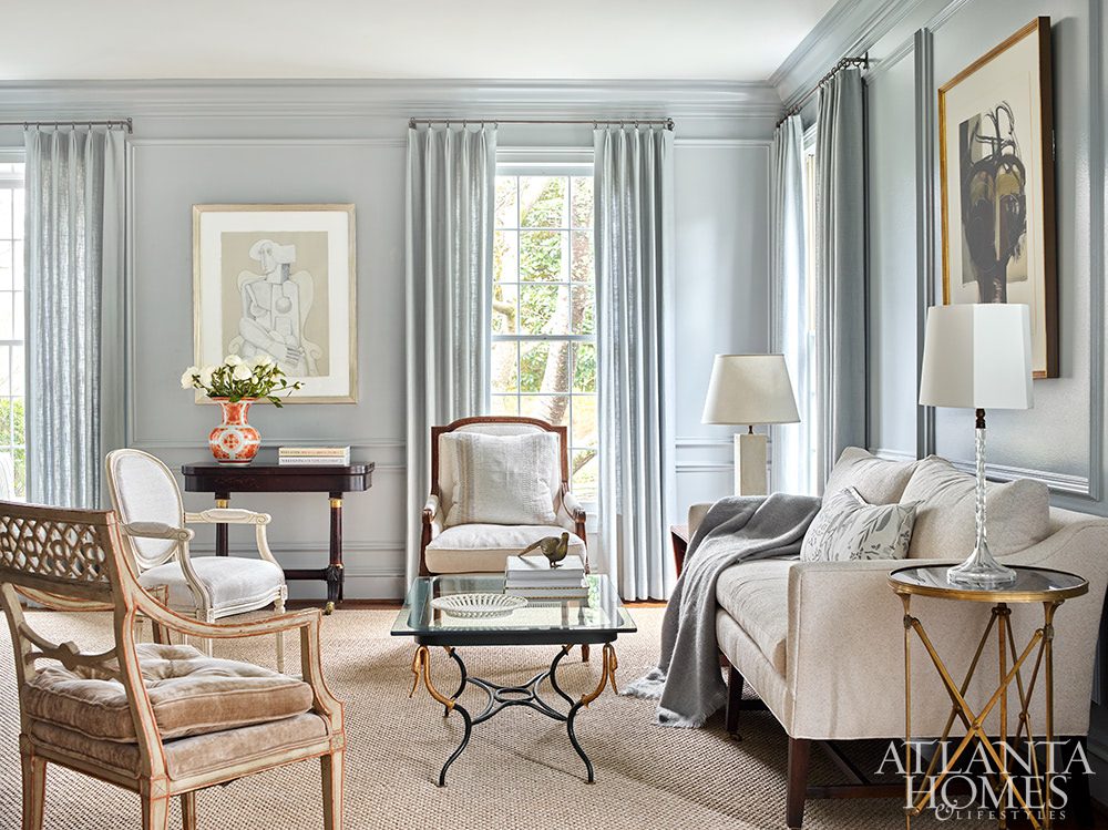 Caroline Willis designed Atlanta Home | Emily Followill Photography | Eleanor Roper Stylist | Source: Atlanta Homes & Lifestyles
