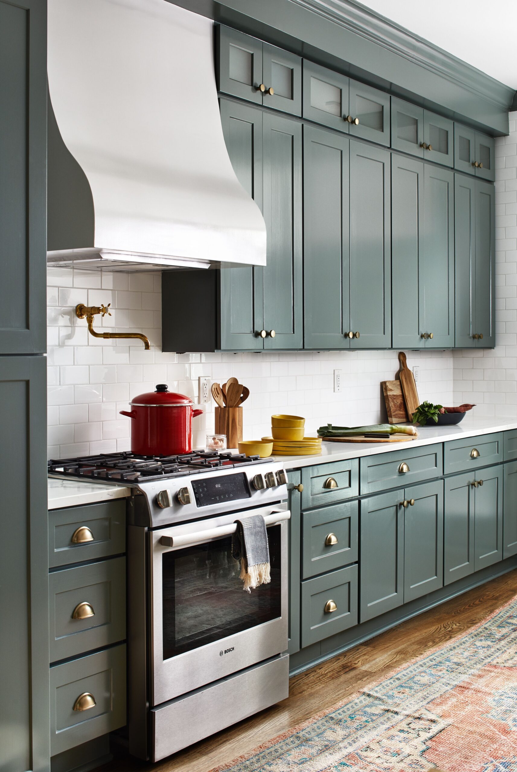 Zoe Feldman Interior Design kitchen | Photography: Stacy Zarin Goldberg - kitchen - kitchen design - kitchen decor - kitchen design ideas