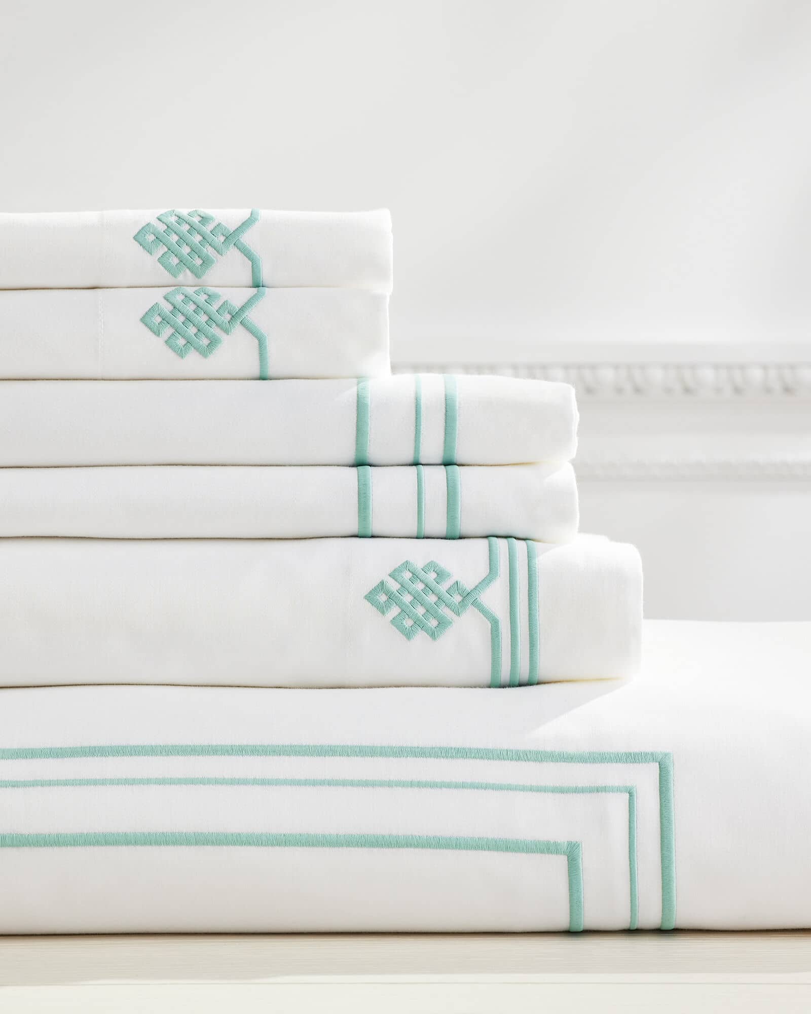 Notable Serena & Lily bedding - love this Island color