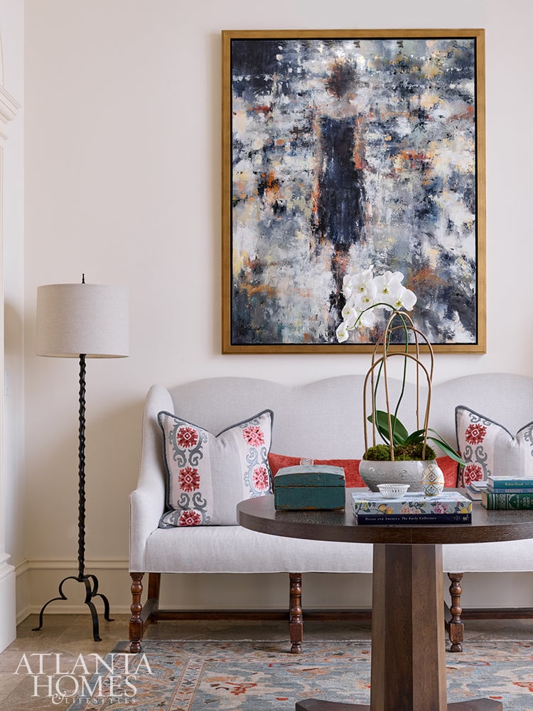 laid-back, elegant yet welcoming, this Atlanta home in Atlanta Homes & Lifestyles designed by Cathy Rhodes Interior Design and beautifully photographed by David Christensen creates beautiful spaces that feel like home.