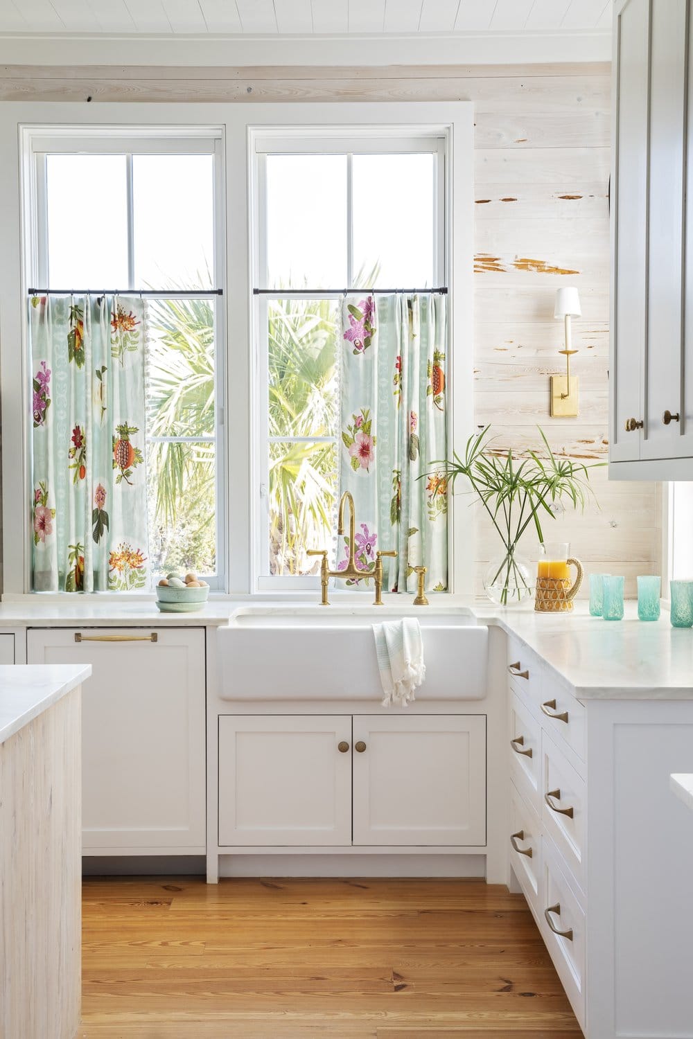 Kara Miller Interior Design - Brantley Photography - Sullivan's Island home - living room