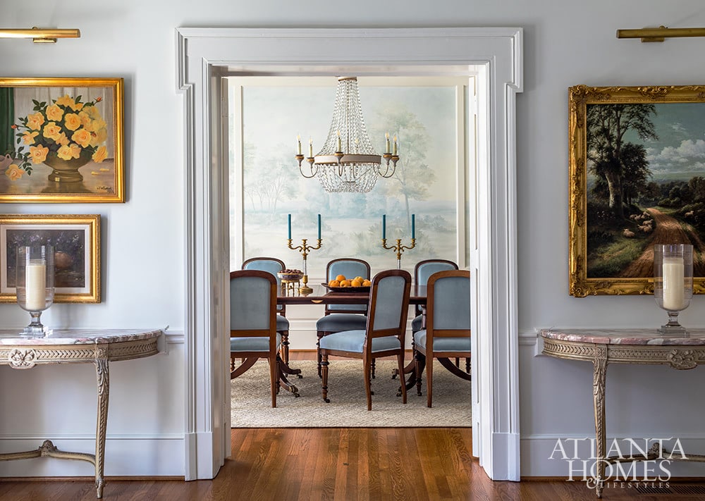 Source: Atlanta Homes & Lifestyles | Design:  Emily Wyatt, Wyatt Designs | Architect:  MabryArch Architecture  | Builder: Revival Construction | Landscape Architect: Jonathan Bussell Landscape Architect | Photography: Jeff Herr | Stylist: Eleanor Roper dining room - dining room design - blue and white 