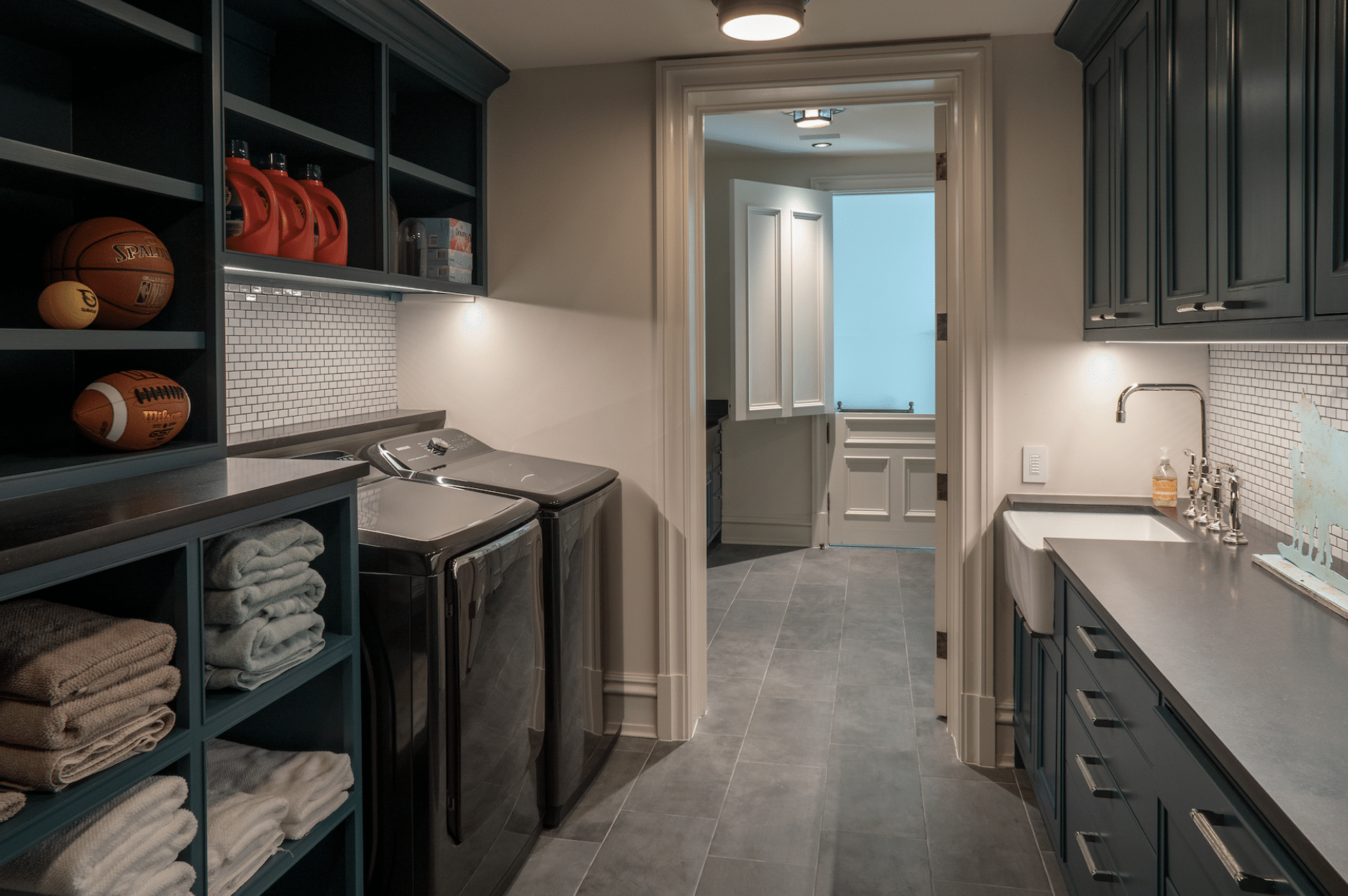 Geoff Chick Design | Jack Gardner Photography, cedar shake house