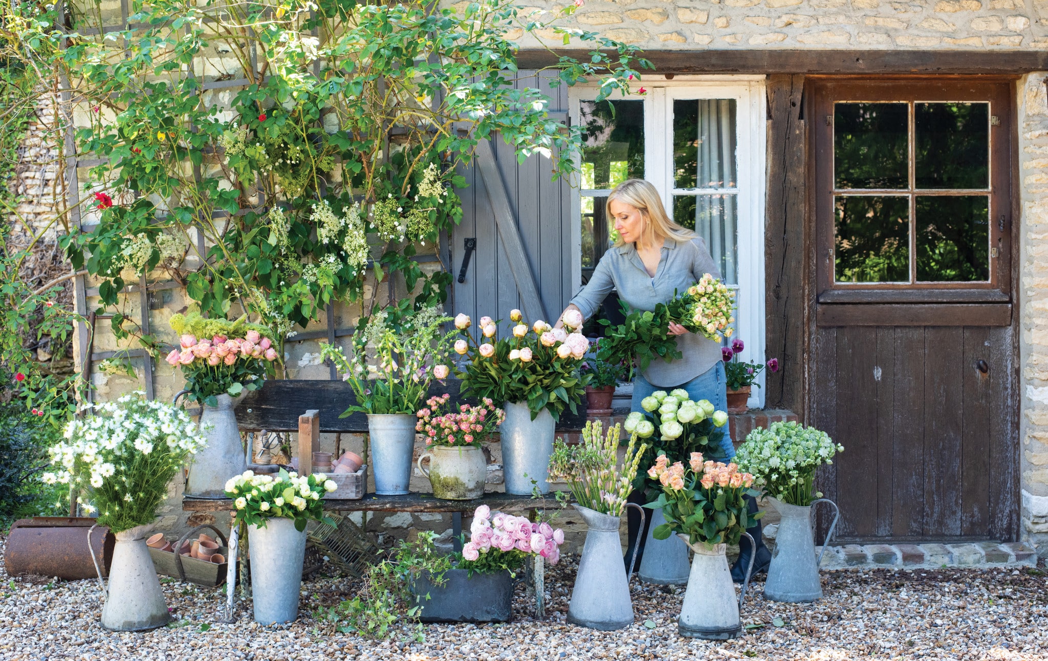 French Blooms: Floral Arrangements Inspired by Paris and Beyond by Sandra Sigman Founder of Les Fleurs