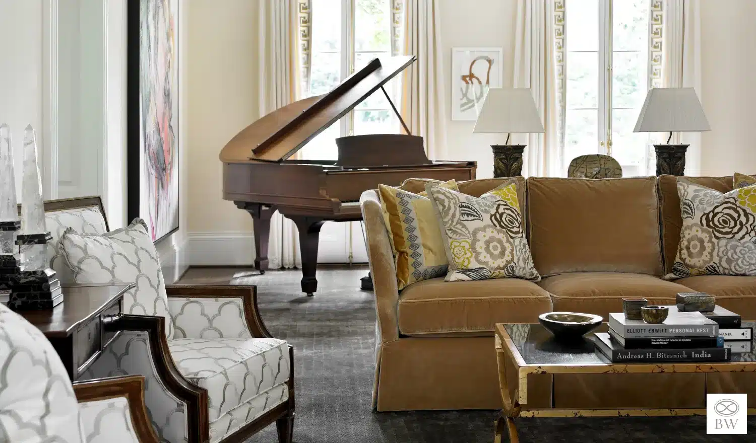 Beth Webb is celebrated for her exceptional talent in interior design that seamlessly merges timeless elegance with contemporary functionality, and these gorgeous living rooms are no exception. Emily Followill Photography