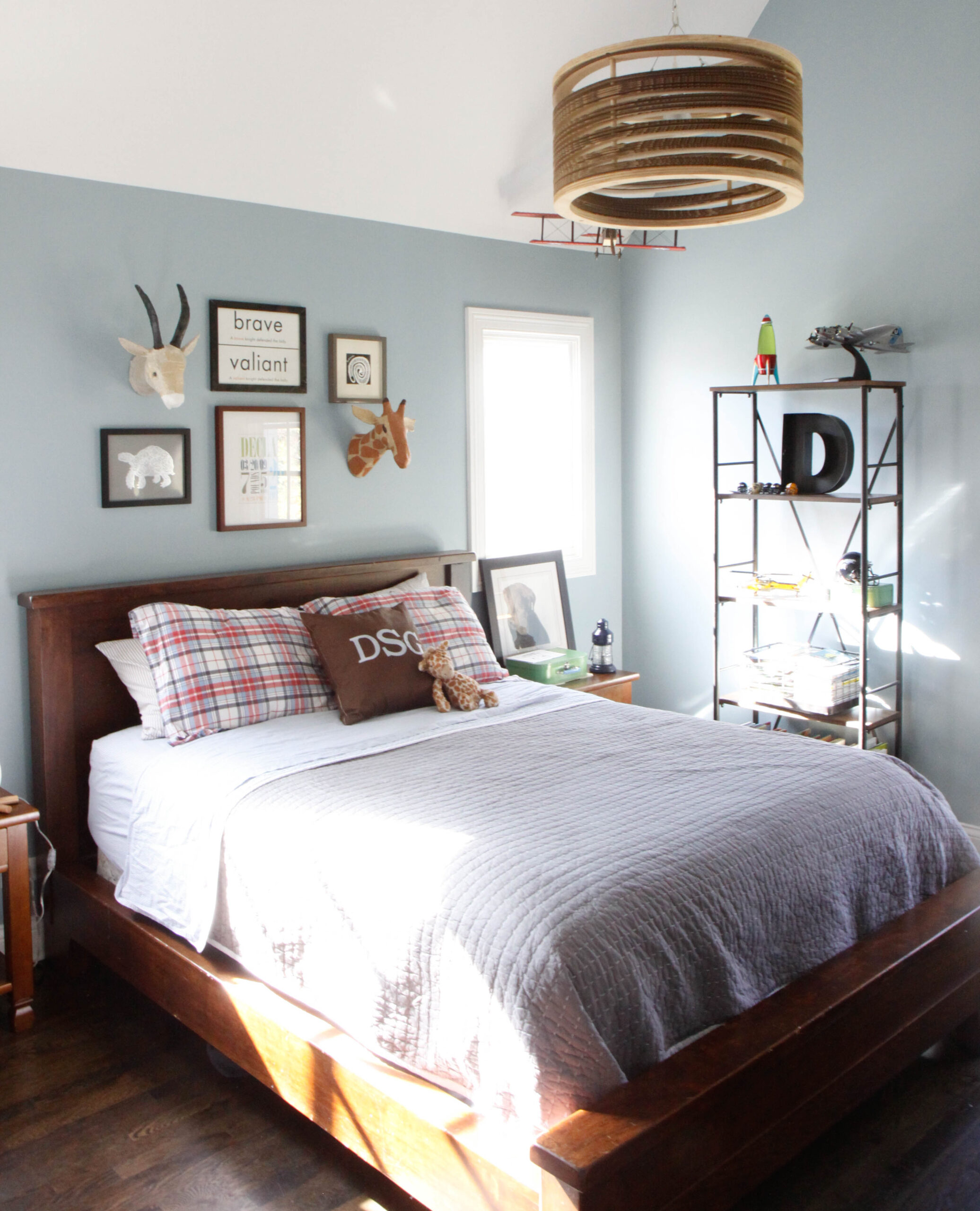 Park and Oak Interior Design creates bedrooms that feel warm, serene and personal without sacrificing luxury. 4 poster bed