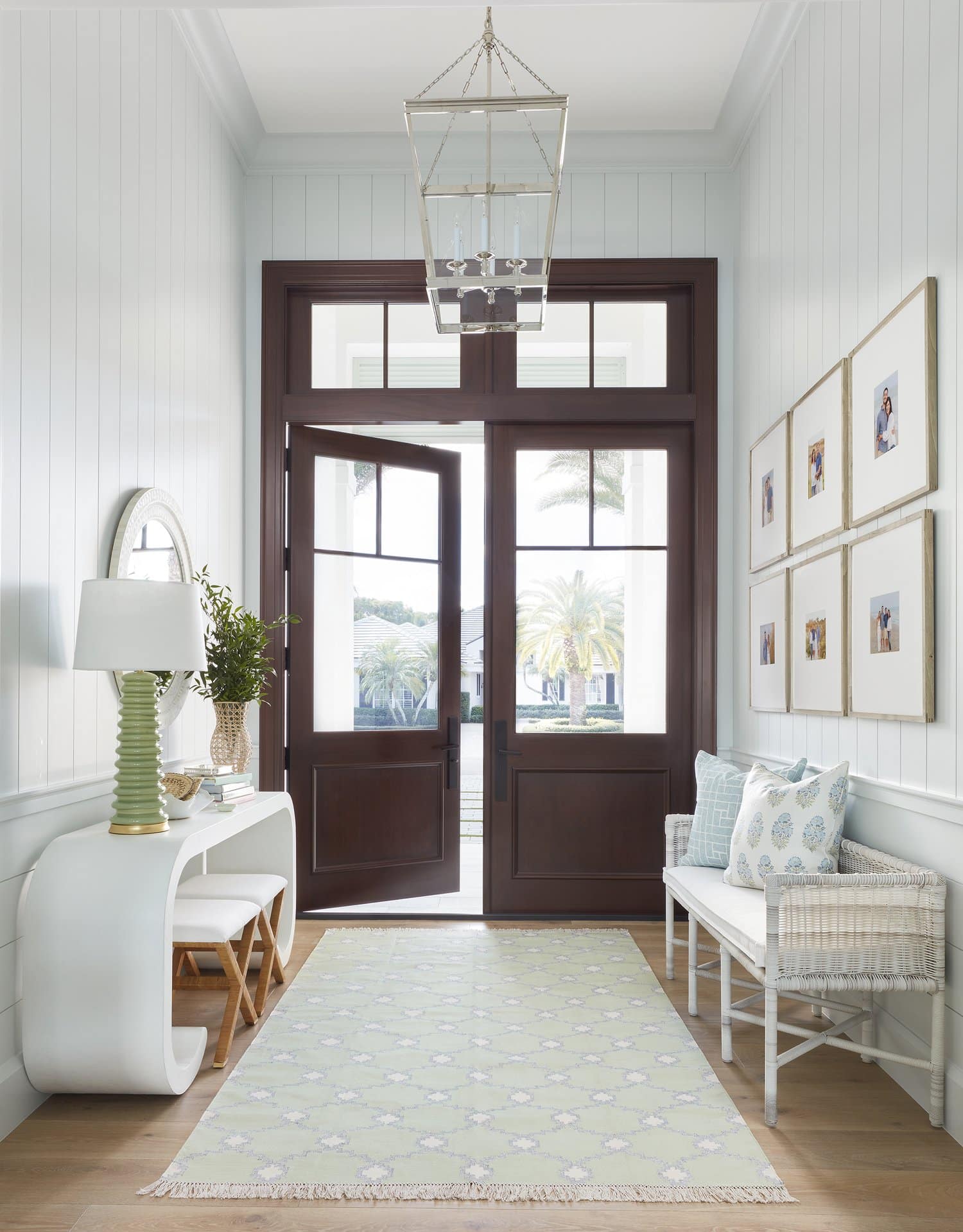  Kara Miller creates inviting foyers that set the stage for a warm welcome, where every detail contributes to the overall ambiance.  Take a peek and we think you’ll agree! Kara Miller creates inviting foyers that set the stage for a warm welcome, where every detail contributes to the overall ambiance.  Take a peek and we think you’ll agree!