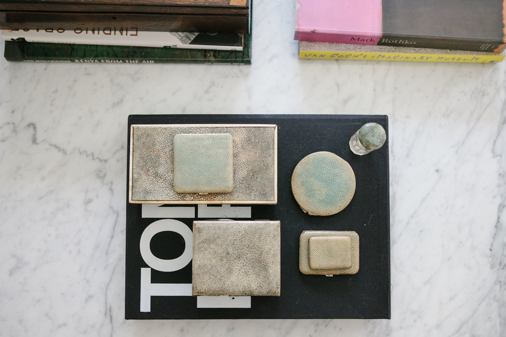 Attention to detail is a fundamental pillar of interior design, shaping the overall success and aesthetic appeal of a space  and Collins Interiors excels in the mastery of this art.  Collins is an artist, orchestrating a symphony of elements to create harmonious and functional environments.  Nathan Schroder Photography