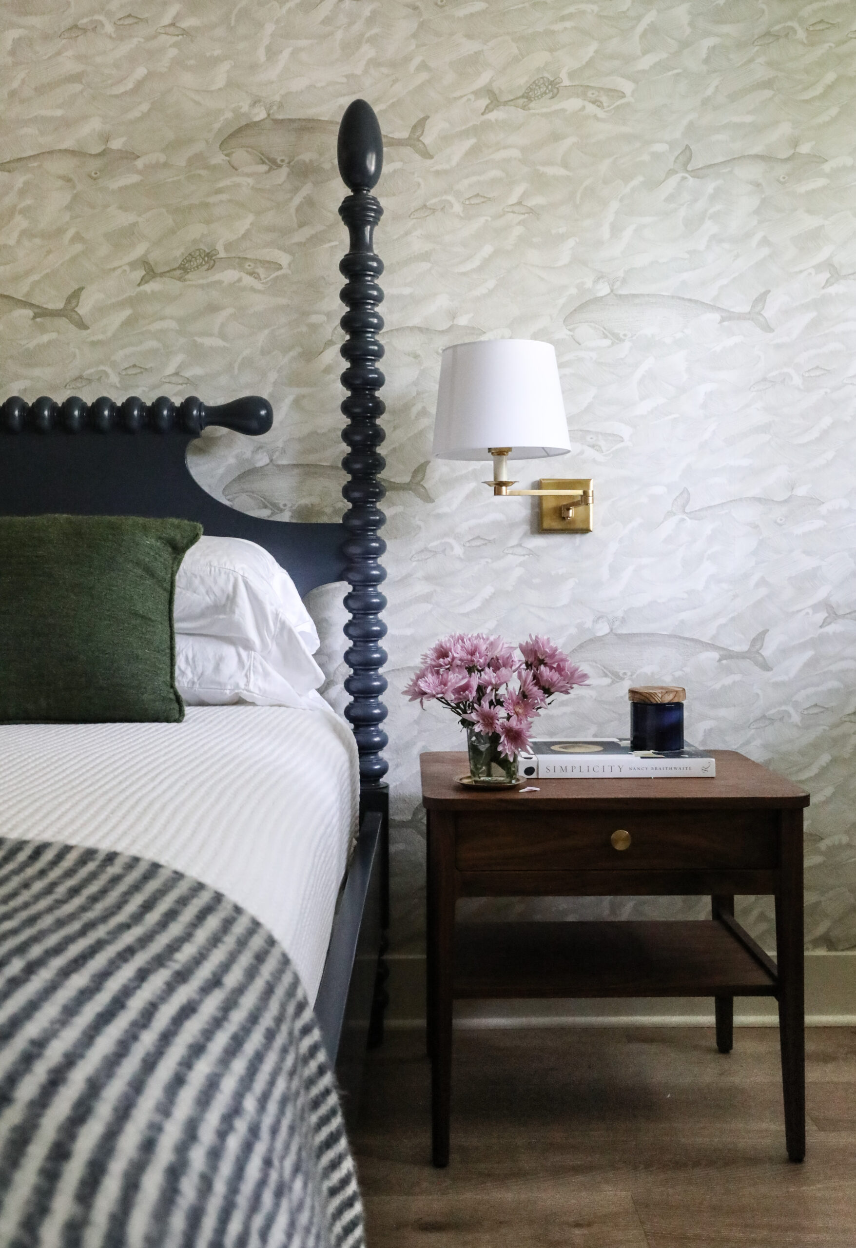 Park and Oak creates bedrooms that feel warm, serene and personal without sacrificing luxury. 4 poster bed