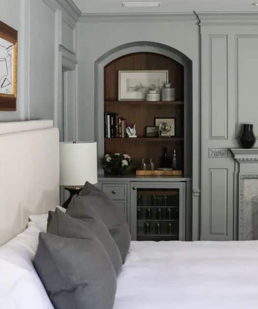 Beautiful Bedrooms Designed to Feel Like a True Retreat -Beautiful bedroom design is about more than just how the space looks, it's about how it feels. Park and Oak Interior Design creates bedrooms that feel warm, serene and personal without sacrificing luxury. moody blue bedroom