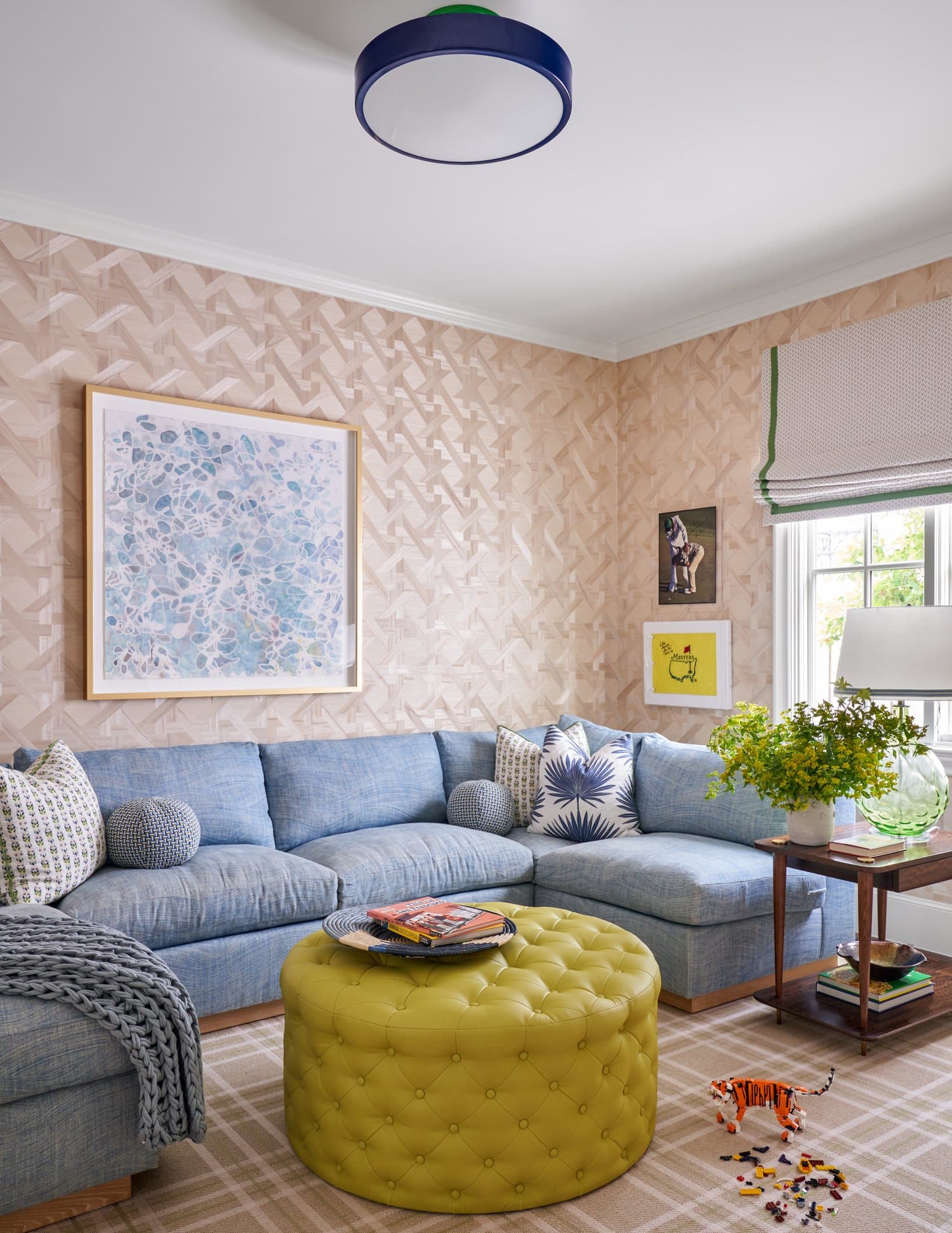 Step inside this gorgeous Dallas home designed by the talented Mary Beth Wagner Interiors beautifully photographed by Nathan Schroder that seamlessly marries the best of both contemporary and traditional design elements.