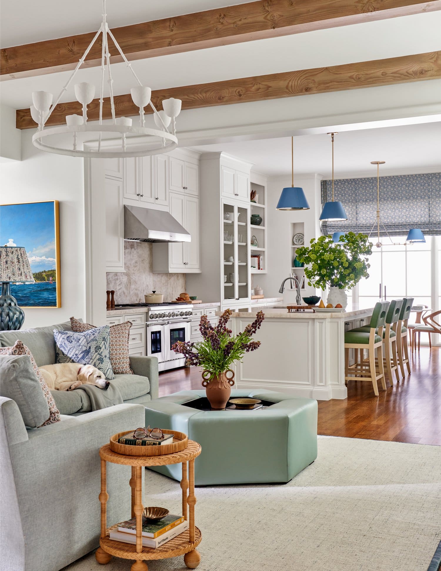 Step inside this gorgeous Dallas home designed by the talented Mary Beth Wagner Interiors beautifully photographed by Nathan Schroder that seamlessly marries the best of both contemporary and traditional design elements.