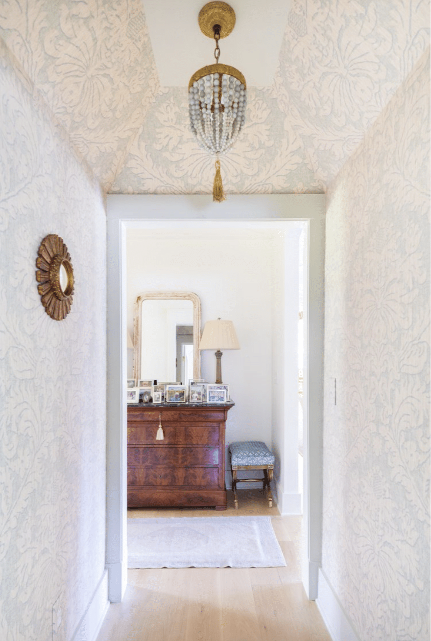 Step into a Nashville home designed by the talented Emily Haraf of EH Interiors, where timeless elegance meets fresh, family-friendly living. Kristen Mayfield Photography