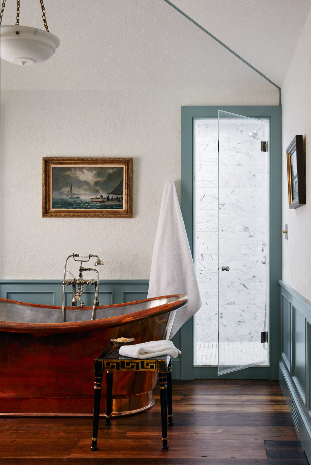 The transformation of the kitchen and primary bathroom in this historic waterfront home in Maryland is exceptional. Designer Lilse McKenna masterfully lightened the area, while also honoring the character of the original 1750's home. A sense of history pervades and well-chosen interiors pop in this stunning space full of inspiration. It is the perfect mix of traditional touches and updated details, well-suited for family, entertaining and more, beautifully photographed by Read McKendree.
