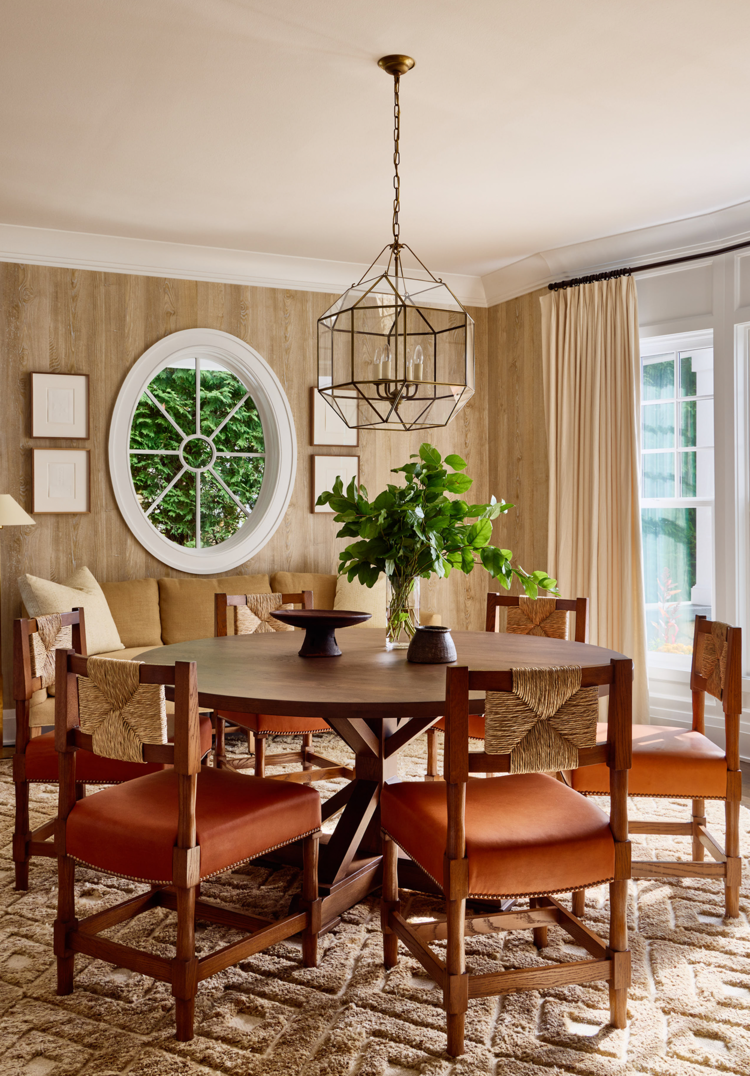 From too-beautiful-for-words foyers to living rooms with style,  Atlelier Roan by Grace Rosenstein's good taste speaks for itself! Read McKendree Photography