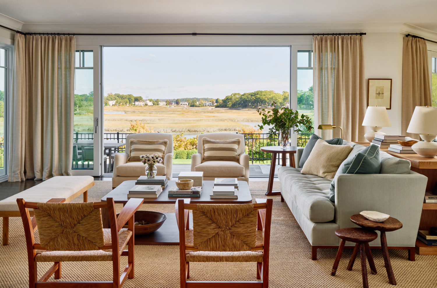 From too-beautiful-for-words foyers to living rooms with style,  Atlelier Roan by Grace Rosenstein's good taste speaks for itself! Read McKendree Photography