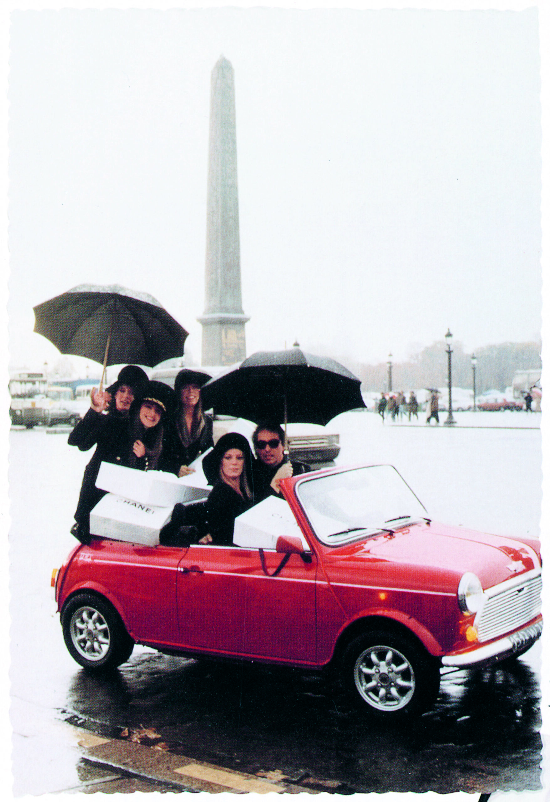 Living Beautifully in Paris invites readers on a unique tour of Paris. Pascal Chevallier Photography