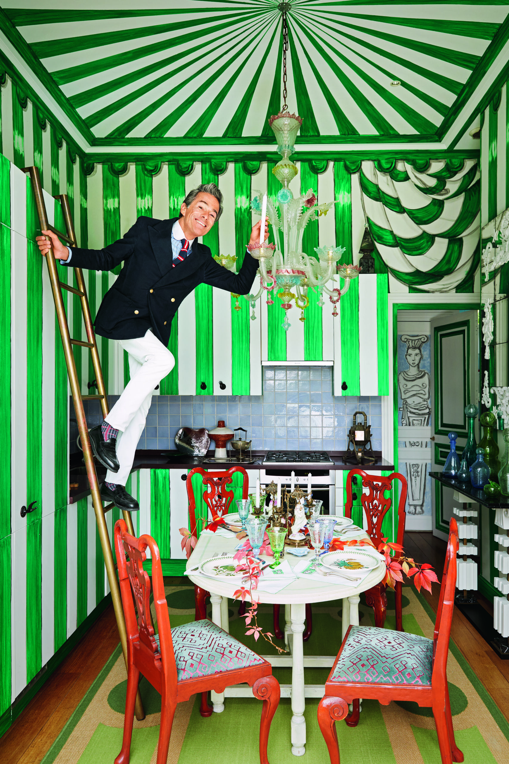 Living Beautifully in Paris invites readers on a unique tour of Paris. Pascal Chevallier Photography