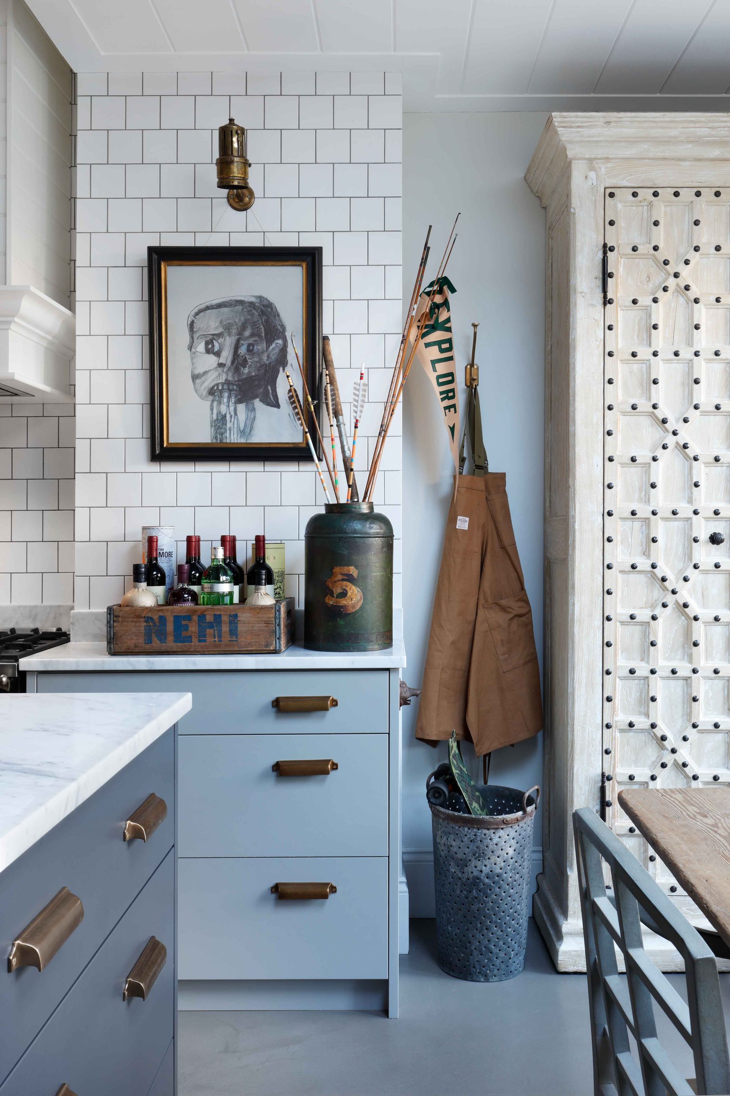 If you liked yesterday's post In Good Taste:  HÁM Interiors, you're going to love today's house tour!  This amazing retreat oozes eclectic and whimsical charm. Alexander James Photography