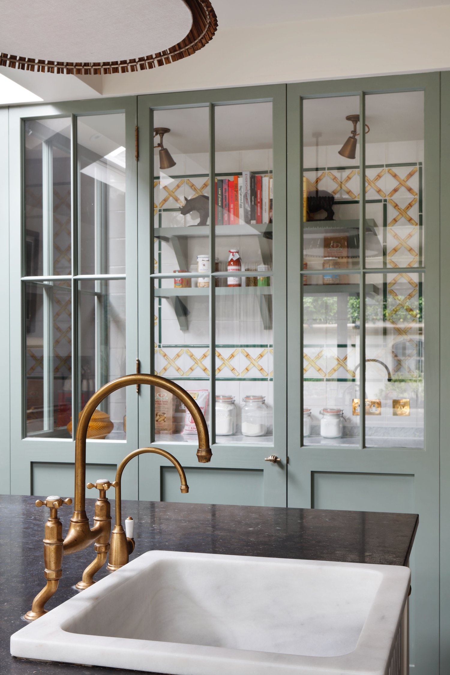 Life–and houses–are all about the details. And no one embraces that philosophy better than the designers of HÁM Interiors. From the largest room to the tiniest nook, nothing is overlooked. Alexander James Photography