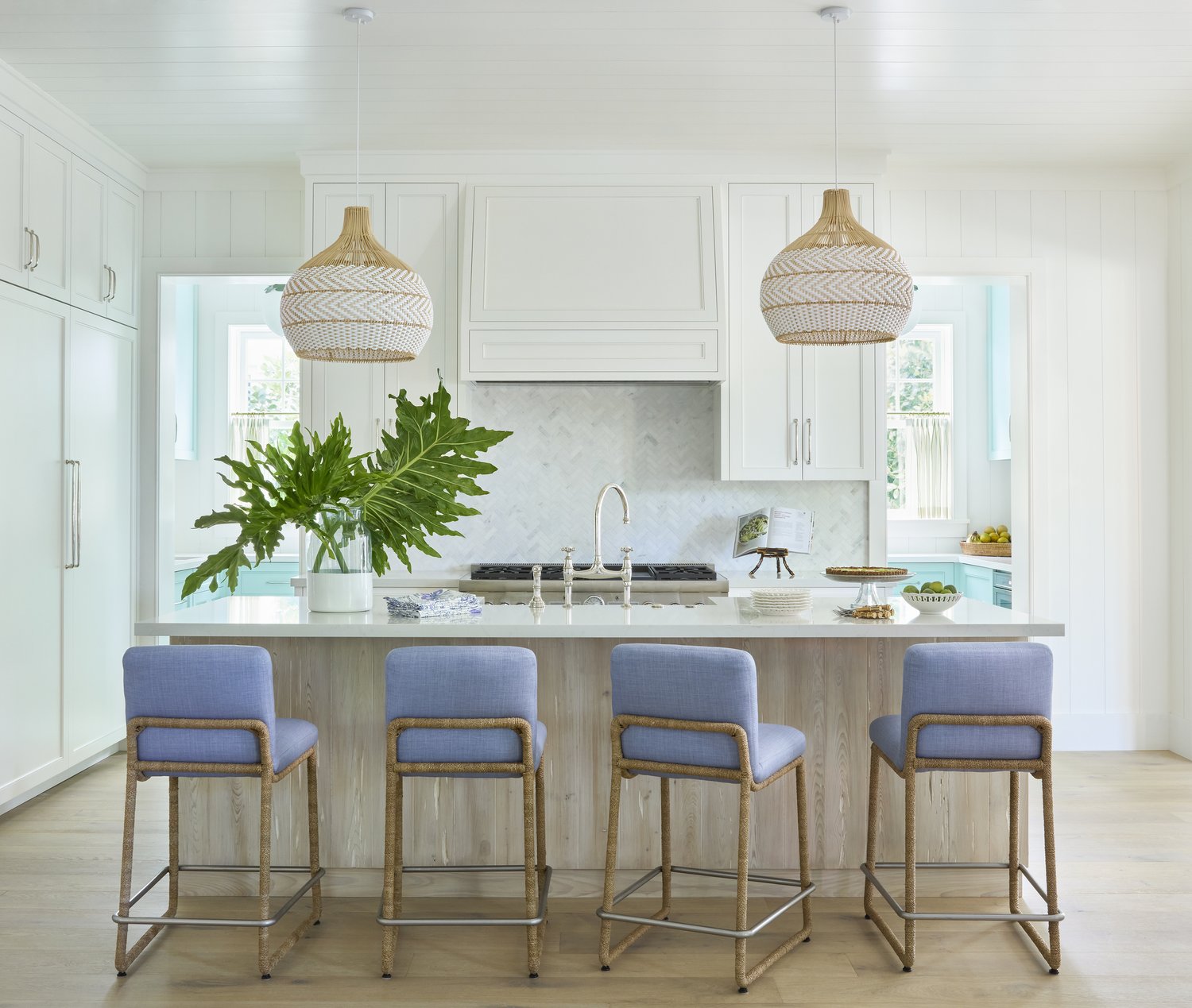 Beyond the basics, there are so many ways to make the heart of the home warm, welcoming and absolutely you. Take a peek at a few favorite Kara Miller kitchens that have us teeming with inspiration. Brantley Photography