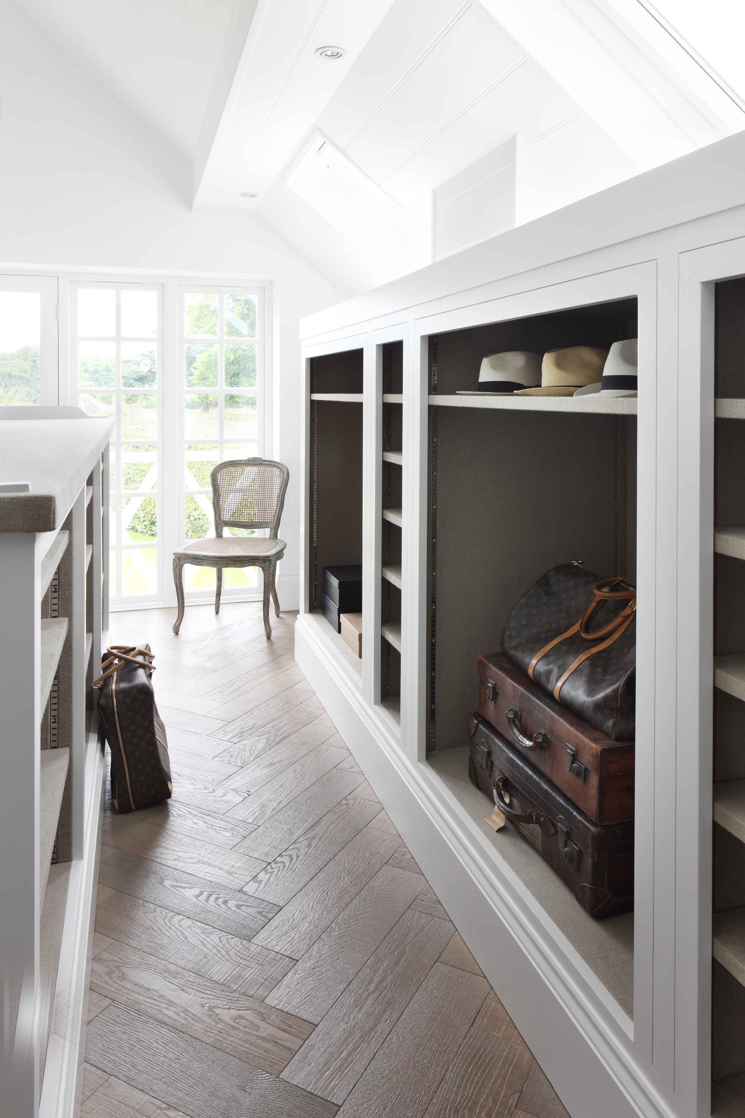Life–and houses–are all about the details. And no one embraces that philosophy better than the designers of HÁM Interiors. Alexander James Photography