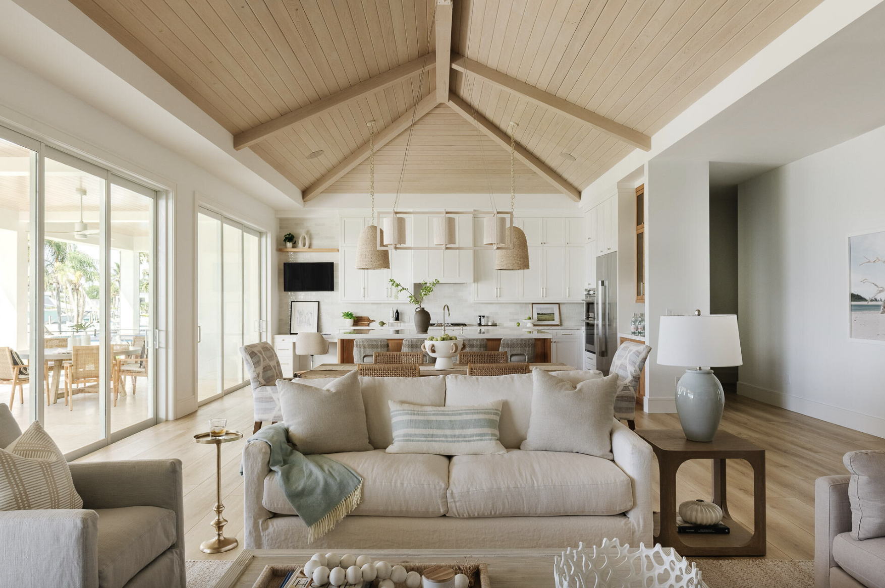 This Ally Whalen designed retreat in Florida is so beautiful, fresh and fun it will make you feel like you’ve been somewhere a world away without ever leaving your living room! Architect: Cosentino Architecture The J Projects Photography