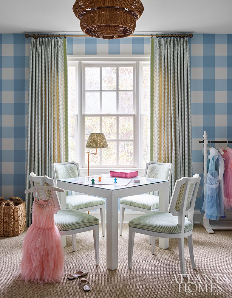 If you're looking for an amazing tour today, this fabulous home designed by Courtney Giles in Atlanta Homes & Lifestyles won't disappoint!  Traditional elements with the right mix of modern, hints of glamour in all the right places and architectural details that accentuate at every turn, this beautiful space is just the right kind of chic.