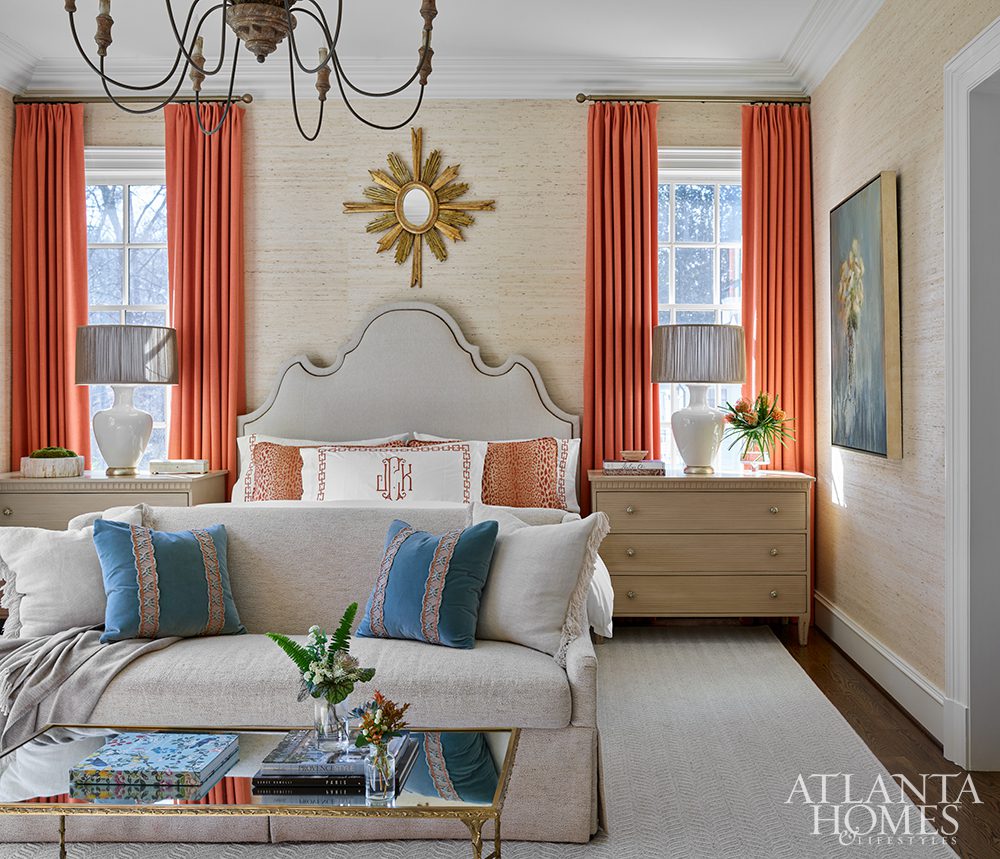 If you're looking for an amazing tour today, this fabulous home designed by Courtney Giles in Atlanta Homes & Lifestyles won't disappoint!  Traditional elements with the right mix of modern, hints of glamour in all the right places and architectural details that accentuate at every turn, this beautiful space is just the right kind of chic.