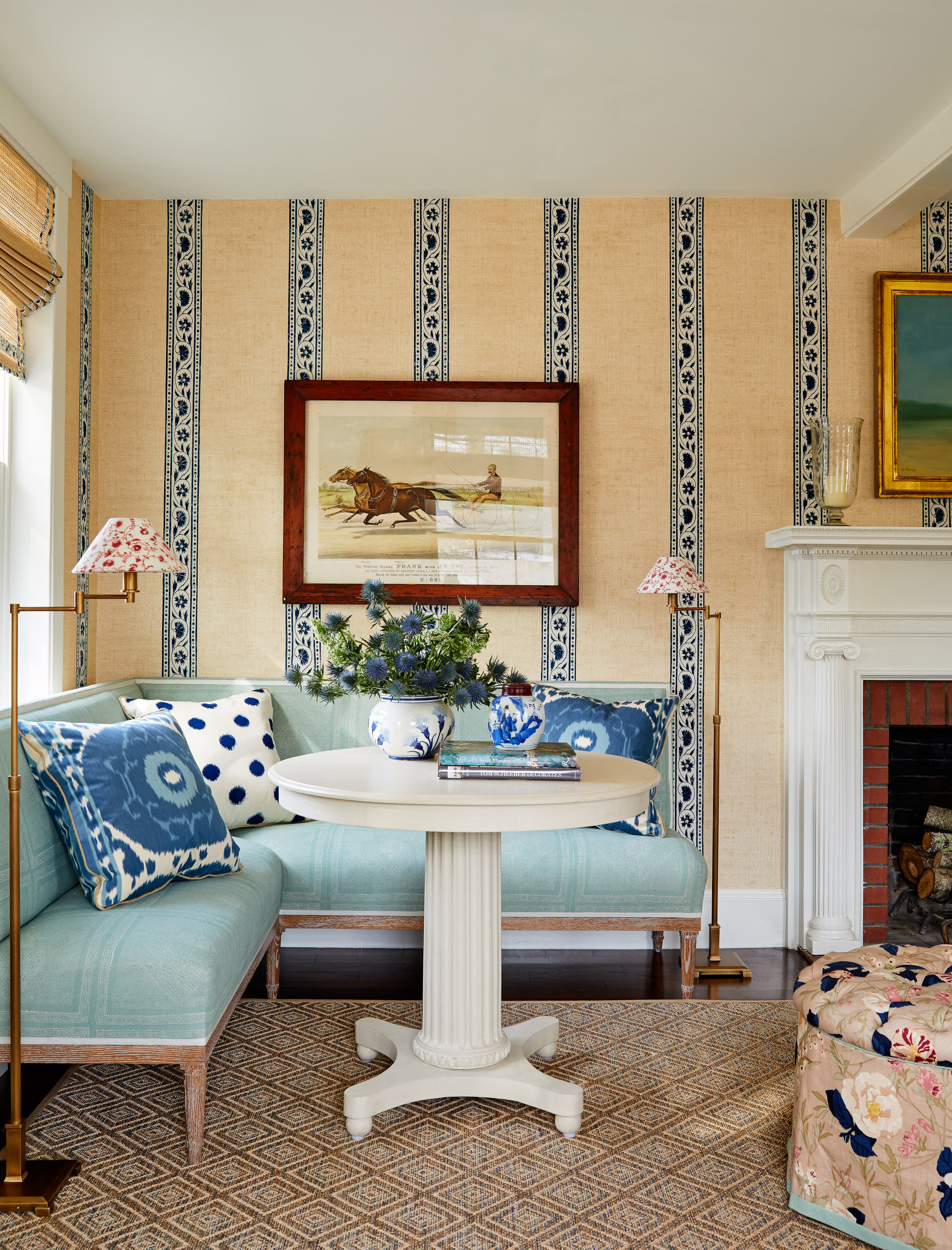 Photo by Read McKendree Styling Alexandra Morris| We don’t know about you, but we love homes with history, with a sense of time and place and a style all their own.  Maybe that’s what first drew us to Lilse McKenna and the iconic spaces she creates. Her designer's eye toward preserving the best of the old while incorporating the new is nothing short of fabulous. 